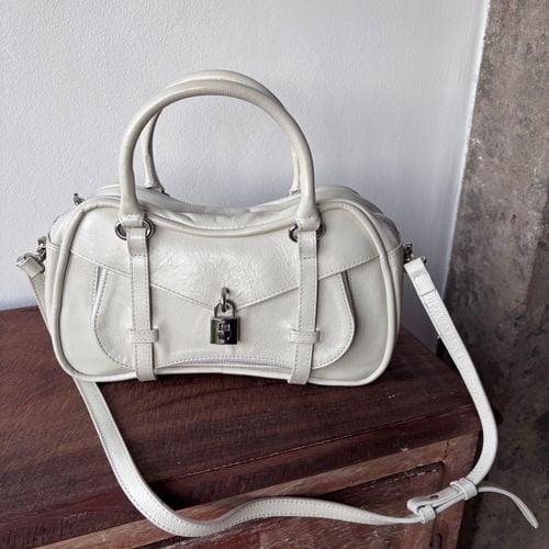 bolsa luiza barcelos couro off white 146877773?action_source=72767&ref=home_home&rsp=1&rspix=1