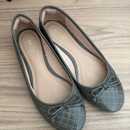 sapatilha arezzo nova 134483386?action_source=68872&ref=home_home&rsp=1&rspix=1