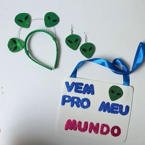 kit tiara brincos plaquinha alienigena carnaval 117924742?action_source=67456&ref=home_home&rsp=1&rspix=1