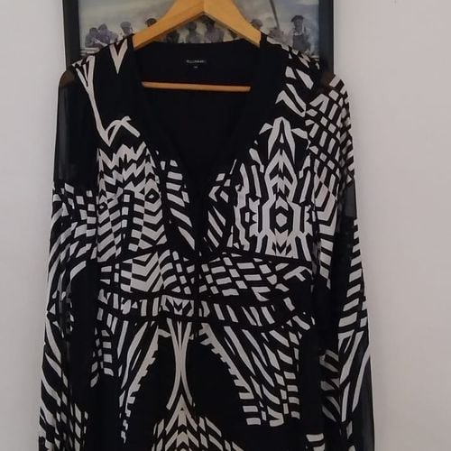 vestido lelis blanc seda pura sem uso tam40 139529328?action_source=70657&ref=home_home&rsp=1&rspix=1