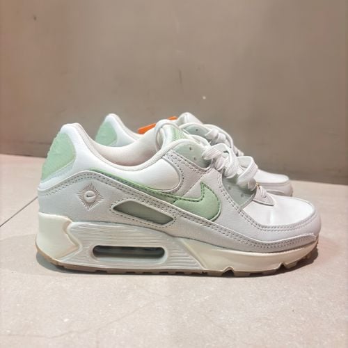 tenis nike max 90 se feminino tamanho 37 novo original 125488926?action_source=31946&ref=home_home&rsp=1&rspix=1