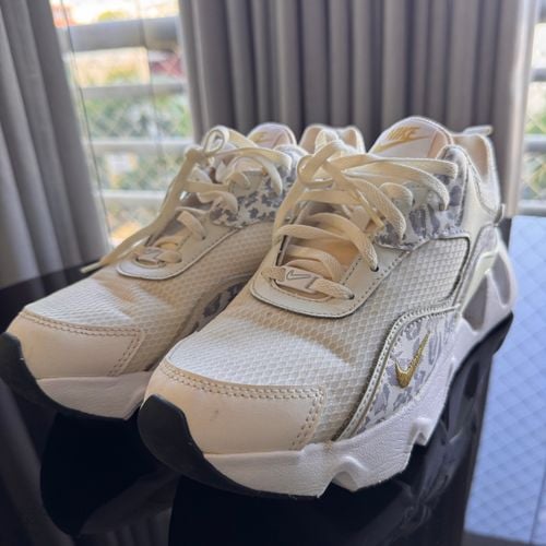 tenis nike 132666214?action_source=66827&ref=home_home&rsp=1&rspix=1