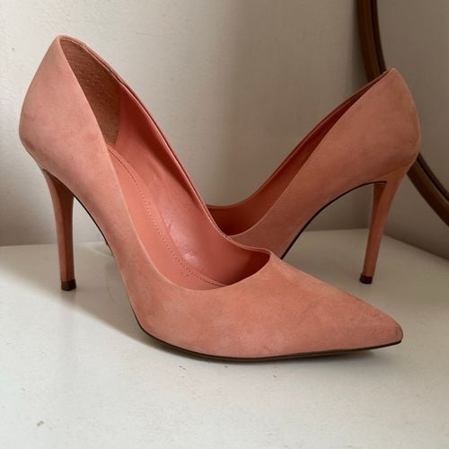 scarpin arezzo 145062045?action_source=67222&ref=home_home&rsp=1&rspix=1