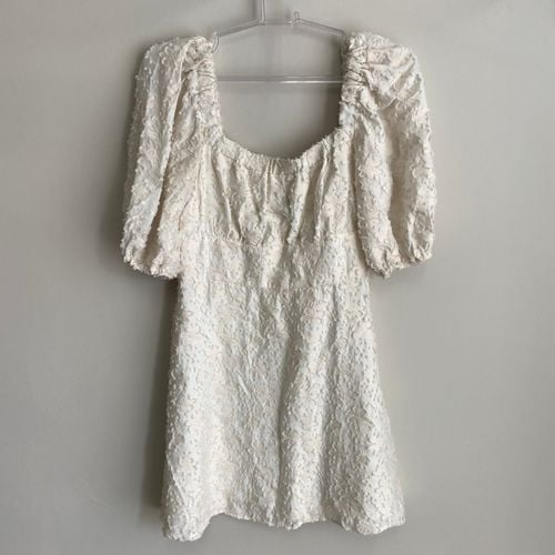 vestido zara branco manga bufante 151295379?action_source=76596&ref=home_home&rsp=1&rspix=1
