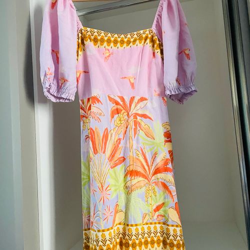 vestido curto farm ceu tropical 135914438?action_source=67222&ref=home_home&rsp=1&rspix=1
