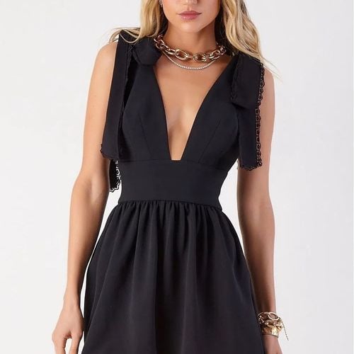 vestido curto agilita preto tam p 135789057?action_source=31319&ref=home_home&rsp=1&rspix=1