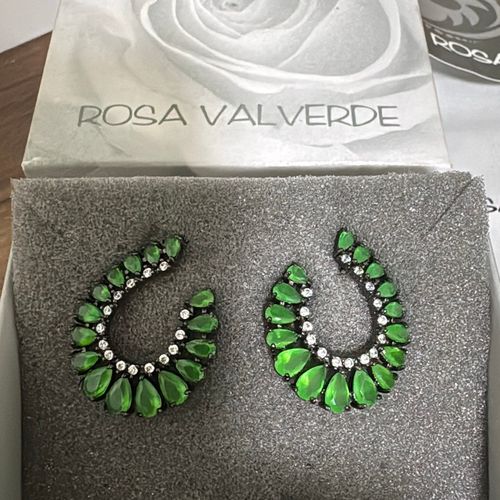 brinco rosa valverde 134859690?action_source=68872&ref=home_home&rsp=1&rspix=1