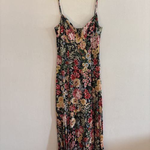 vestido midi farm estampado p 150410892?action_source=74549&ref=home_home&rsp=1&rspix=1