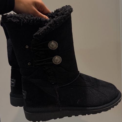 bota lady stork estilo ugg preta 35 142717689?action_source=74123&ref=home_home&rsp=1&rspix=1