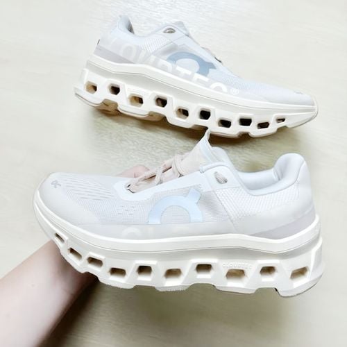 tenis de corrida on 132344078?action_source=66827&ref=home_home&rsp=1&rspix=1