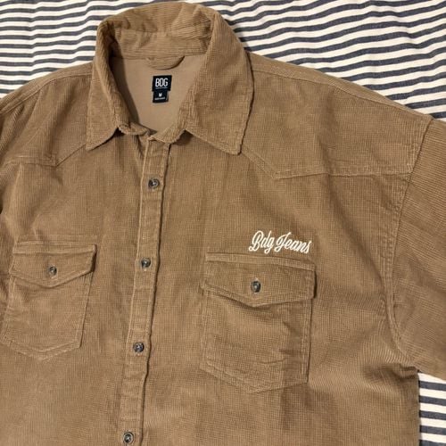 overshirt urban outfitters 147669431?action_source=67324&ref=home_home&rsp=1&rspix=1