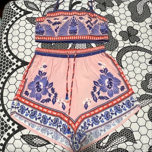 conjunto tucano em flor farm 134921554?action_source=64649&ref=home_home&rsp=1&rspix=1