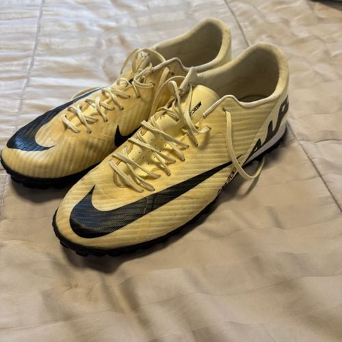 chuteira nike air mercurial society 44 150348557?action_source=67222&ref=home_home&rsp=1&rspix=1