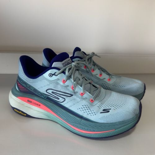 tenis skechers max cushioning propulsion 38 140650111?action_source=31946&ref=home_home&rsp=1&rspix=1