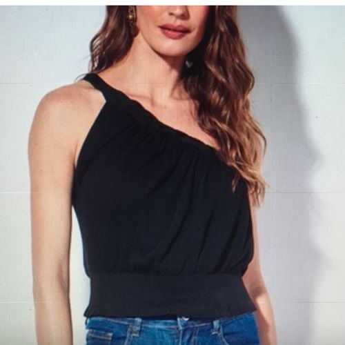 blusa ombro so le lis blanc 136462934?action_source=70657&ref=home_home&rsp=1&rspix=1