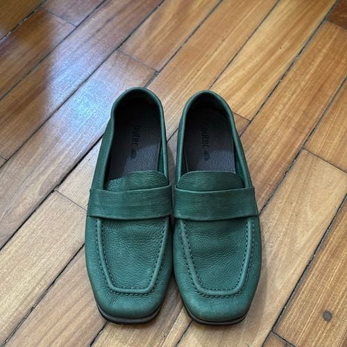 mocassim verde 130842663?action_source=65407&ref=home_home&rsp=1&rspix=1