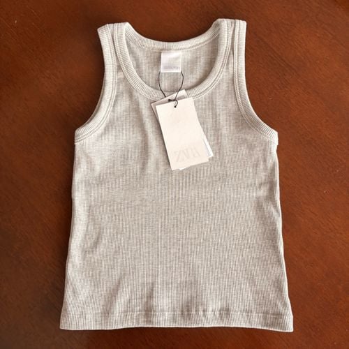 regata zara canelada cinza nova 152190260?action_source=76396&ref=home_home&rsp=1&rspix=1