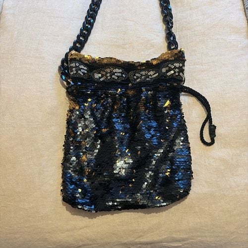 bolsa de ombro smile by v preta 146517749?action_source=73790&ref=home_home&rsp=1&rspix=1