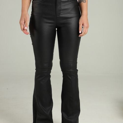 calca flare preta handbook 106525150?action_source=68872&ref=home_home&rsp=1&rspix=1