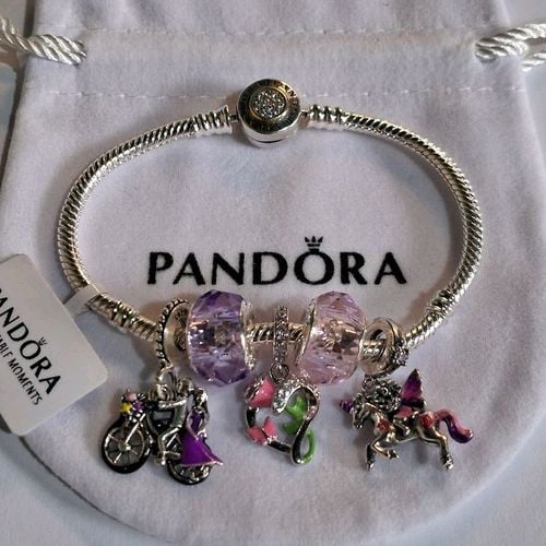 pulseira pandora em prata 925 143822178?action_source=67326&ref=home_home&rsp=1&rspix=1