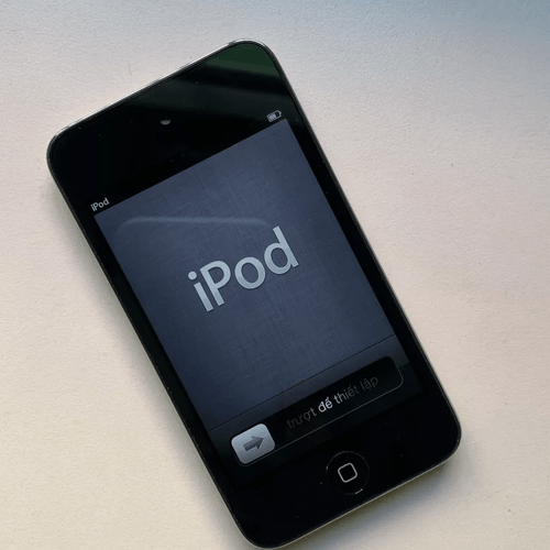 ipod touch 4 gen 97649449?action_source=72998&ref=home_home&rsp=1&rspix=1