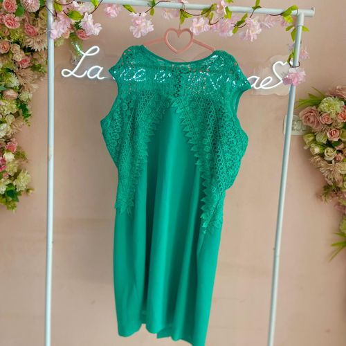 vestido verde plus size midi com renda 132416590?action_source=66695&ref=home_home&rsp=1&rspix=1