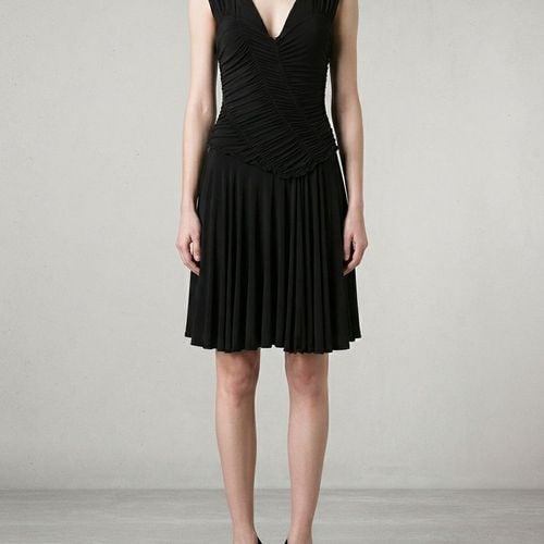 vestido versace jeans preto 147841205?action_source=74549&ref=home_home&rsp=1&rspix=1