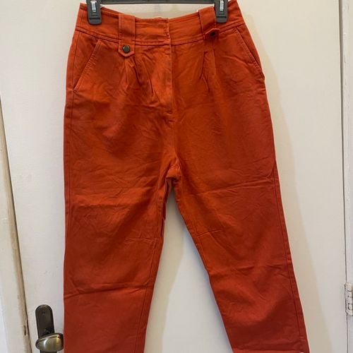 calca cropped bynv cor telha pouquissimo usada sem alteracoes em perfeito estado tamanho 38 126609386?action_source=63594&ref=home_home&rsp=1&rspix=1