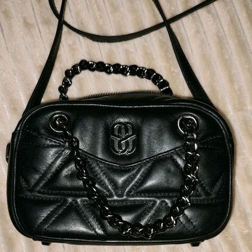 bolsa schutz dream preta matelasse 146461505?action_source=67222&ref=home_home&rsp=1&rspix=1