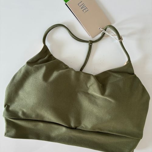 top live allure adaptiv verde m 152596142?action_source=77518&ref=home_home&rsp=1&rspix=1