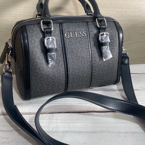 bolsa guess nova 130269217?action_source=71545&ref=home_home&rsp=1&rspix=1