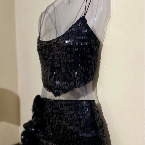 conjunto lantejoulas carnaval 131464701?action_source=67456&ref=home_home&rsp=1&rspix=1