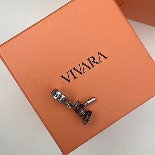 berloque vivara 134626540?action_source=67326&ref=home_home&rsp=1&rspix=1