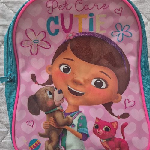mini mochila infantil disney doutora brinquedos 130315711?action_source=66794&ref=home_home&rsp=1&rspix=1