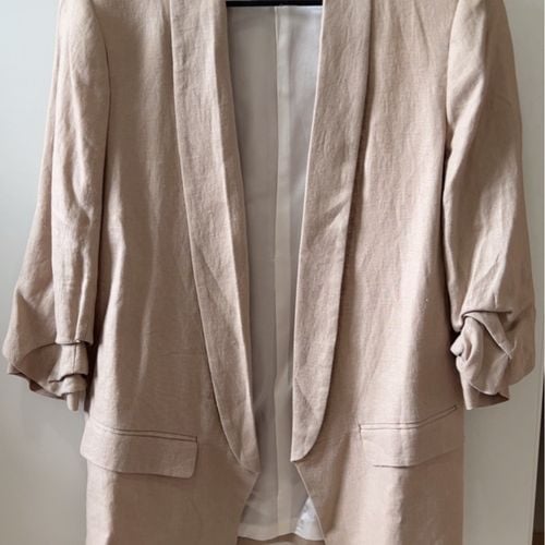 blazer zara linho gg 134388032?action_source=68477&ref=home_home&rsp=1&rspix=1