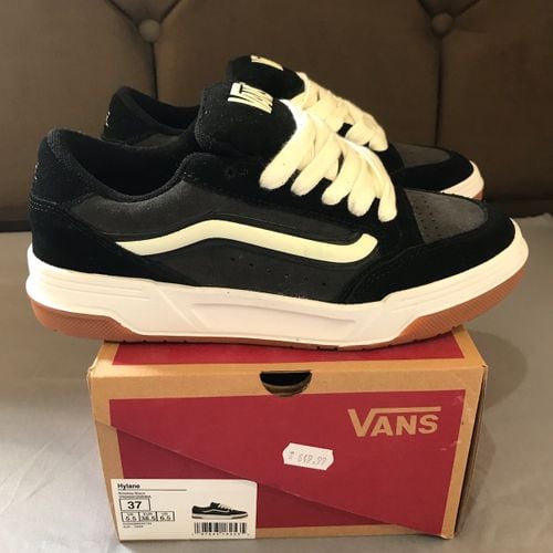 tenis vans hylane unissex preto 37 150961145?action_source=76398&ref=home_home&rsp=1&rspix=1