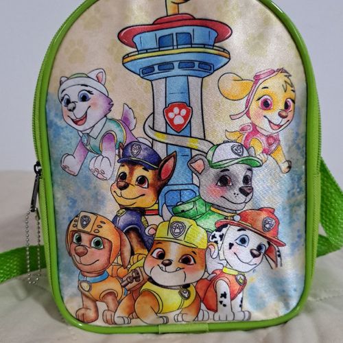 mochila verde patrulha canina 126800959?action_source=66794&ref=home_home&rsp=1&rspix=1