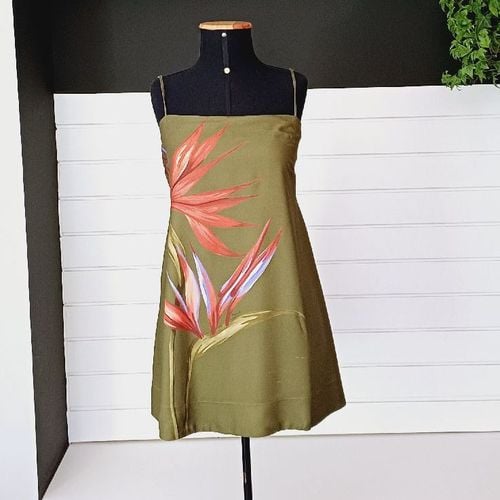 vestido farm curto novo com tag 133688524?action_source=67222&ref=home_home&rsp=1&rspix=1