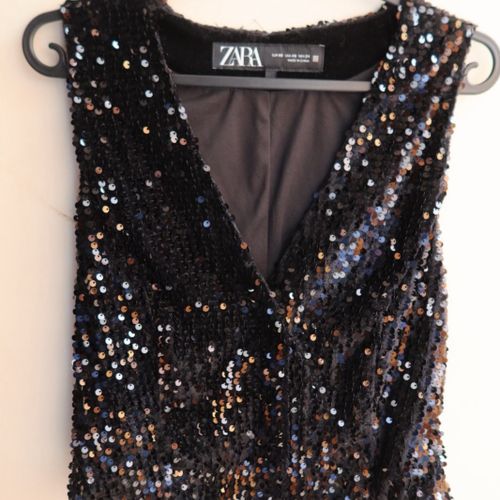 colete zara paete preto 140495445?action_source=75772&ref=home_home&rsp=1&rspix=1