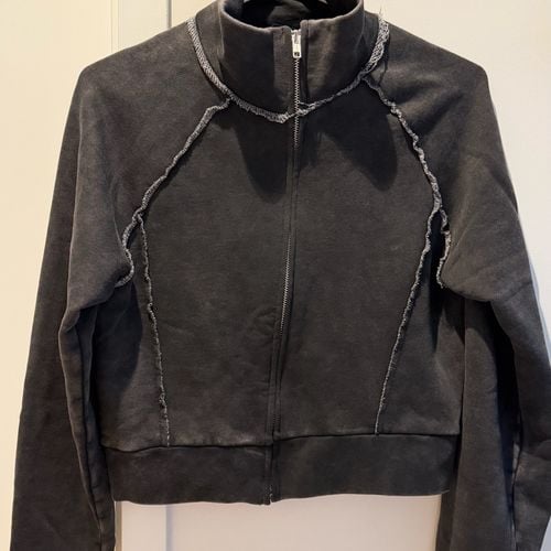 casaco zara moletom washed cinza 142832809?action_source=73496&ref=home_home&rsp=1&rspix=1