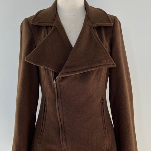 jaqueta 100 la nova velour la batida quente e com forro marrom tam 38 inverno 140153947?action_source=71711&ref=home_home&rsp=1&rspix=1