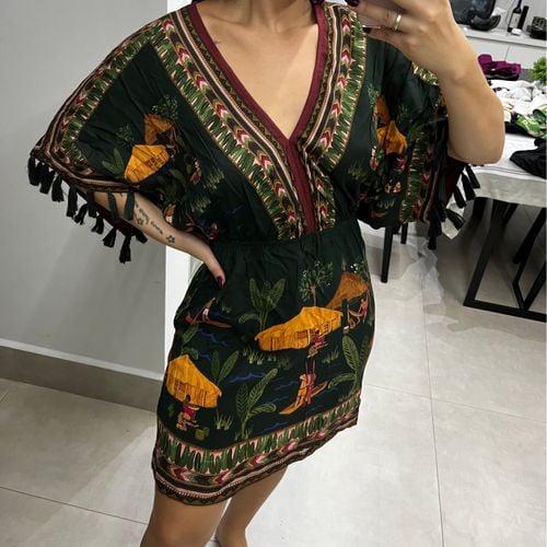 vestido farm 123285202?action_source=66827&ref=home_home&rsp=1&rspix=1