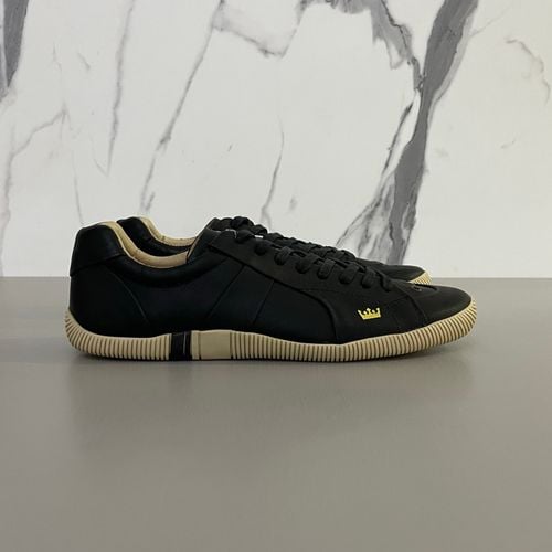 tenis riva osklen couro preto 137799980?action_source=68872&ref=home_home&rsp=1&rspix=1