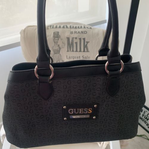 bolsa preta grande 131583904?action_source=68872&ref=home_home&rsp=1&rspix=1