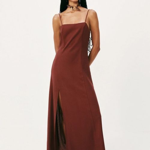 vestido longo marrom alcas finas 135807641?action_source=31319&ref=home_home&rsp=1&rspix=1