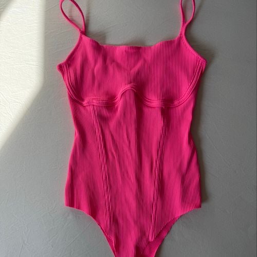 body verao rosa fio 135053838?action_source=68477&ref=home_home&rsp=1&rspix=1