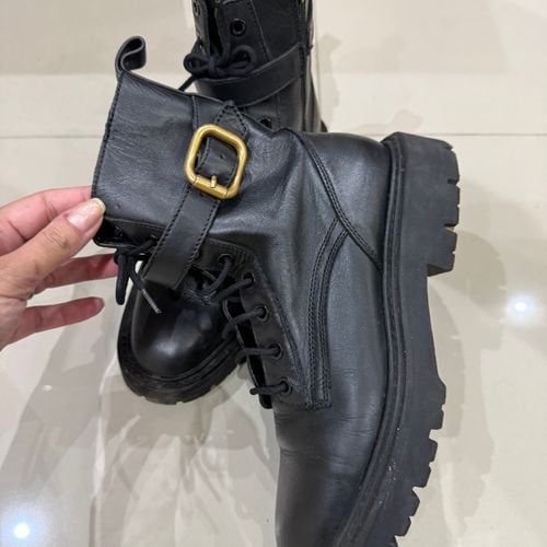 coturno zara preto 38 145523729?action_source=73496&ref=home_home&rsp=1&rspix=1