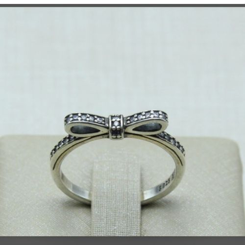 anel pandora em prata 925 123363061?action_source=67326&ref=home_home&rsp=1&rspix=1