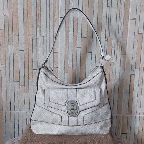 bolsa ombro guess 102992841?action_source=70655&ref=home_home&rsp=1&rspix=1