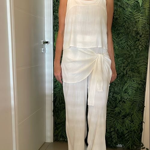 conjunto calca e blusa a teen 133105569?action_source=68477&ref=home_home&rsp=1&rspix=1